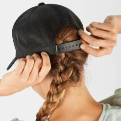 Casquettes SALOMON TRUCKER CURVED CAP BLACK/BLACK 22 Noir 7 Casquettes SALOMON TRUCKER CURVED CAP BLACK/BLACK 22 Noir -Bonnets Soldes Boutique 9 100945 trucker curved cap black black lc1465200 03