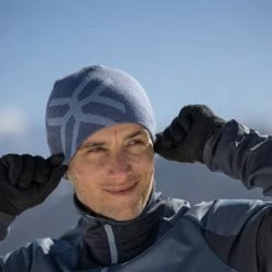 Bonnets Ski AYAQ UPSALA WARM BEANIE BLUE ICE 22 Bleu -Bonnets Soldes Boutique 9 109498 upsala blue ice up bn bc 04